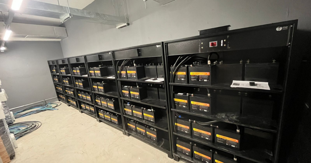 imagens do banco de bateria para no-break PhD Online